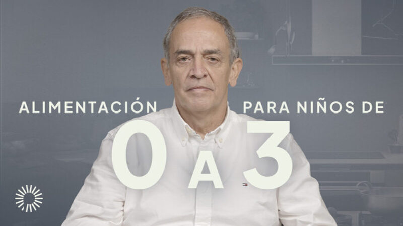 <p><big><strong>&iquest;Quieres que tu peque&ntilde;o explorador crezca sano, fuerte y feliz?<br />
&iexcl;Descubre los secretos de la alimentaci&oacute;n infantil!</strong></big></p>

<p>La alimentaci&oacute;n en los primeros a&ntilde;os de vida es como construir los cimientos de un castillo. Cada bocado, cada textura, cada sabor, contribuye a formar la salud, el desarrollo y el bienestar de tu hijo a largo plazo. Pero, &iquest;c&oacute;mo navegar por el mar de informaci&oacute;n contradictoria y mitos sobre la alimentaci&oacute;n infantil? &iquest;C&oacute;mo asegurarte de que tu peque&ntilde;o recibe los nutrientes que necesita para crecer y desarrollarse plenamente?</p>

<p><big><strong>La Historia del &Aacute;rbol de la Vida:</strong></big></p>

<p>Imagina un peque&ntilde;o &aacute;rbol reci&eacute;n plantado. Sus ra&iacute;ces son fr&aacute;giles, sus ramas a&uacute;n no se han extendido y sus hojas apenas comienzan a brotar. Para que ese &aacute;rbol crezca fuerte y frondoso, necesita agua, luz solar y nutrientes adecuados. La alimentaci&oacute;n en los primeros a&ntilde;os de vida es como ese alimento vital para el &aacute;rbol, nutriendo cada c&eacute;lula y fortaleciendo cada sistema del cuerpo en crecimiento.</p>

<p><big><strong>&iquest;Est&aacute;s listo para cultivar el &aacute;rbol de la vida de tu hijo?<br />
&iquest;Quieres brindarle los mejores cimientos para una vida saludable y feliz?</strong></big></p>

<p><big><strong>Mitos y Verdades sobre la Alimentaci&oacute;n Infantil:</strong></big></p>

<ul>
	<li>Mito: Los beb&eacute;s solo deben comer papillas y pur&eacute;s. Verdad: A partir de los 6 meses, los beb&eacute;s pueden explorar alimentos en trozos peque&ntilde;os y desarrollar sus habilidades motoras y sensoriales.</li>
	<li>Mito: La leche de vaca es esencial para el crecimiento. Verdad: La leche materna o de f&oacute;rmula proporciona todos los nutrientes necesarios hasta el a&ntilde;o de edad.</li>
	<li>Mito: Los ni&ntilde;os peque&ntilde;os son quisquillosos con la comida. Verdad: Con paciencia, creatividad y exposici&oacute;n repetida a nuevos alimentos, los ni&ntilde;os pueden desarrollar un paladar diverso y saludable.</li>
</ul>

<p><big><strong>Interrogantes Clave para Despertar Tu Curiosidad:</strong></big></p>

<ul>
	<li>&iquest;Te preocupa que tu hijo no est&eacute; comiendo lo suficiente o no est&eacute; recibiendo los nutrientes adecuados?</li>
	<li>&iquest;Quieres aprender a preparar comidas nutritivas y deliciosas que tu hijo disfrutar&aacute;?</li>
	<li>&iquest;Te gustar&iacute;a evitar las luchas a la hora de comer y fomentar una relaci&oacute;n positiva con la comida desde temprana edad?</li>
	<li>&iquest;Est&aacute;s listo para convertirte en el experto en nutrici&oacute;n de tu hijo y brindarle las herramientas para una vida saludable?</li>
</ul>

<p><big><strong>Curiosidades que te Sorprender&aacute;n:</strong></big></p>

<ul>
	<li>&iquest;Sab&iacute;as que los beb&eacute;s nacen con una preferencia natural por los sabores dulces?</li>
	<li>&iquest;Sab&iacute;as que la exposici&oacute;n temprana a una variedad de alimentos puede prevenir alergias alimentarias?</li>
	<li>&iquest;Sab&iacute;as que la alimentaci&oacute;n infantil influye en el desarrollo del cerebro, el sistema inmunol&oacute;gico y la salud a largo plazo?</li>
</ul>

<p><big><strong>En este curso, te sumergir&aacute;s en el fascinante mundo de la alimentaci&oacute;n infantil y descubrir&aacute;s:</strong></big></p>

<ul>
	<li>Las necesidades nutricionales espec&iacute;ficas de cada etapa del desarrollo, desde el nacimiento hasta los 3 a&ntilde;os.</li>
	<li>C&oacute;mo introducir alimentos de forma segura y gradual, respetando el ritmo de tu hijo.</li>
	<li>Ideas creativas y deliciosas para preparar comidas y snacks saludables que encantar&aacute;n a tu peque&ntilde;o.</li>
	<li>Estrategias para fomentar h&aacute;bitos alimentarios saludables y prevenir problemas como la obesidad y las deficiencias nutricionales.</li>
	<li>El papel fundamental de la lactancia materna y c&oacute;mo apoyar a las madres en su viaje de lactancia.</li>
</ul>

<p><big><strong>Aprender&aacute;s a:</strong></big></p>

<ul>
	<li>Leer etiquetas de alimentos y tomar decisiones informadas en el supermercado.</li>
	<li>Preparar comidas caseras nutritivas y deliciosas, incluso si tienes poco tiempo.</li>
	<li>Crear un ambiente positivo y relajado a la hora de comer.</li>
	<li>Convertirte en un modelo a seguir para tu hijo, inspir&aacute;ndolo a adoptar h&aacute;bitos alimentarios saludables para toda la vida.</li>
</ul>

<p><big><strong>No pierdas la oportunidad de brindarle a tu hijo el mejor comienzo en su viaje hacia una vida saludable y feliz.<br />
Inscr&iacute;bete ahora y convi&eacute;rtete en el experto en nutrici&oacute;n que tu peque&ntilde;o necesita!</strong></big></p>

<p>&nbsp;</p>