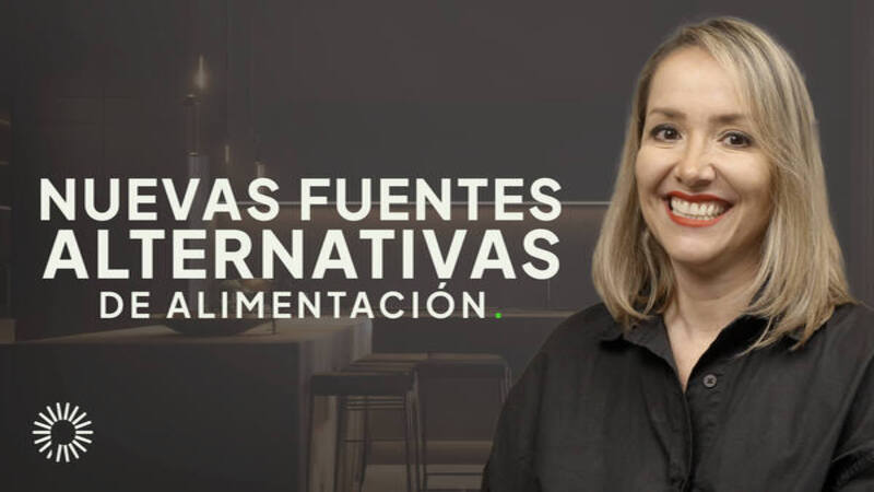 <p><big><strong>&iquest;Sigues comiendo como un cavern&iacute;cola en pleno siglo XXI?</strong></big></p>

<p>Seamos honestos, la mayor&iacute;a de nosotros comemos como si a&uacute;n estuvi&eacute;ramos cazando mamuts. Nos aferramos a los mismos alimentos procesados, carnes industriales y l&aacute;cteos cuestionables, ignorando el impacto devastador que tienen en nuestra salud y en el planeta. &iquest;Pero qu&eacute; pasar&iacute;a si te dijera que hay un fest&iacute;n de opciones alimentarias alternativas esperando a ser descubierto? Un fest&iacute;n que puede revolucionar tu cuerpo, tu mente y tu conciencia.</p>

<p><big><strong>La Historia del Rebelde Gastron&oacute;mico:</strong></big></p>

<p>Imagina a un joven chef harto de la monoton&iacute;a culinaria de su &eacute;poca. Cansado de las mismas recetas aburridas y los ingredientes sin vida, decide romper las reglas y experimentar con alimentos olvidados, t&eacute;cnicas ancestrales y combinaciones audaces. Su cocina se convierte en un laboratorio de innovaci&oacute;n, donde crea platos que desaf&iacute;an los sentidos y nutren el alma.</p>

<p><big><strong>&iquest;Eres t&uacute; ese rebelde gastron&oacute;mico?<br />
&iquest;Est&aacute;s listo para liberarte de las cadenas de la alimentaci&oacute;n convencional y embarcarte en una aventura culinaria sin l&iacute;mites</strong></big>?</p>

<p><big><strong>Preguntas Inc&oacute;modas para Despertar Tu Rebeld&iacute;a:</strong></big></p>

<ul>
	<li>&iquest;Te sientes culpable cada vez que comes algo que sabes que no es bueno para ti o para el planeta?</li>
	<li>&iquest;Te conformas con alimentos mediocres porque crees que la comida saludable es aburrida?</li>
	<li>&iquest;Te gustar&iacute;a tener m&aacute;s energ&iacute;a, vitalidad y claridad mental a trav&eacute;s de la alimentaci&oacute;n?</li>
	<li>&iquest;Est&aacute;s dispuesto a cuestionar las normas establecidas y crear tu propio camino gastron&oacute;mico?</li>
</ul>

<p><big><strong>Esta serie de videos no es para los conformistas ni para los temerosos. Te llevaremos a un viaje subversivo a trav&eacute;s de las nuevas fronteras alimentarias, donde descubrir&aacute;s:</strong></big></p>

<ul>
	<li>Los secretos oscuros de la industria alimentaria y c&oacute;mo liberarte de su control.</li>
	<li>Alimentos prohibidos y tab&uacute;es que pueden transformar tu salud y bienestar.</li>
	<li>T&eacute;cnicas culinarias rebeldes para crear platos que desaf&iacute;an las expectativas.</li>
	<li>El poder de la alimentaci&oacute;n para sanar tu cuerpo, despertar tu mente y elevar tu esp&iacute;ritu.</li>
</ul>

<p><big><strong>Aprender&aacute;s a:</strong></big></p>

<ul>
	<li>Desintoxicarte de los alimentos procesados y adictivos.</li>
	<li>Cultivar una relaci&oacute;n de amor y respeto con la comida.</li>
	<li>Cocinar con ingredientes salvajes, locales y de temporada.</li>
	<li>Convertirte en un activista alimentario y luchar por un sistema alimentario m&aacute;s justo y sostenible.</li>
	<li>No te conformes con ser un esclavo de la industria alimentaria. &iexcl;Es hora de reclamar tu poder y crear una revoluci&oacute;n en tu plato!</li>
</ul>

<p><big><strong>Advertencia: Esta serie de videos puede causar una transformaci&oacute;n radical en tu vida y en tu forma de ver el mundo.<br />
&iquest;Est&aacute;s listo para unirte a la rebeli&oacute;n alimentaria?<br />
&iexcl;Inscr&iacute;bete ahora y descubre el verdadero sabor de la libertad!</strong></big></p>

<p>&nbsp;</p>