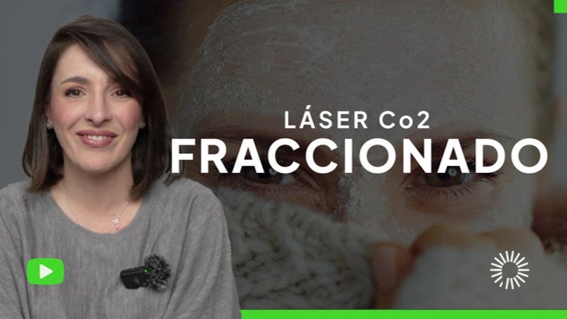 <p>Si buscas un tratamiento efectivo para reducir arrugas, cicatrices y mejorar la textura de tu piel, el L&aacute;ser CO2 Fraccionado puede ser la soluci&oacute;n ideal.<br />
<br />
&iquest;C&oacute;mo funciona?<br />
Este l&aacute;ser penetra en la piel creando microperforaciones que estimulan la producci&oacute;n de col&aacute;geno y elastina, promoviendo una regeneraci&oacute;n profunda.</p>

<ul>
	<li>Beneficios clave:</li>
	<li>&nbsp;Disminuye arrugas y l&iacute;neas de expresi&oacute;n</li>
	<li>Aten&uacute;a cicatrices de acn&eacute; y manchas</li>
	<li>Mejora la textura y firmeza de la piel</li>
	<li>Estimula una regeneraci&oacute;n profunda</li>
</ul>

<p><br />
&iquest;Es el tratamiento que necesitas? Desc&uacute;brelo en el video y consulta a un especialista.</p>
